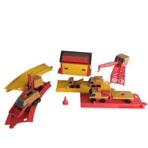 Vintage 1971 Mattel Preschool Motor Putt-Putt Construction Yard Set Trucks Track